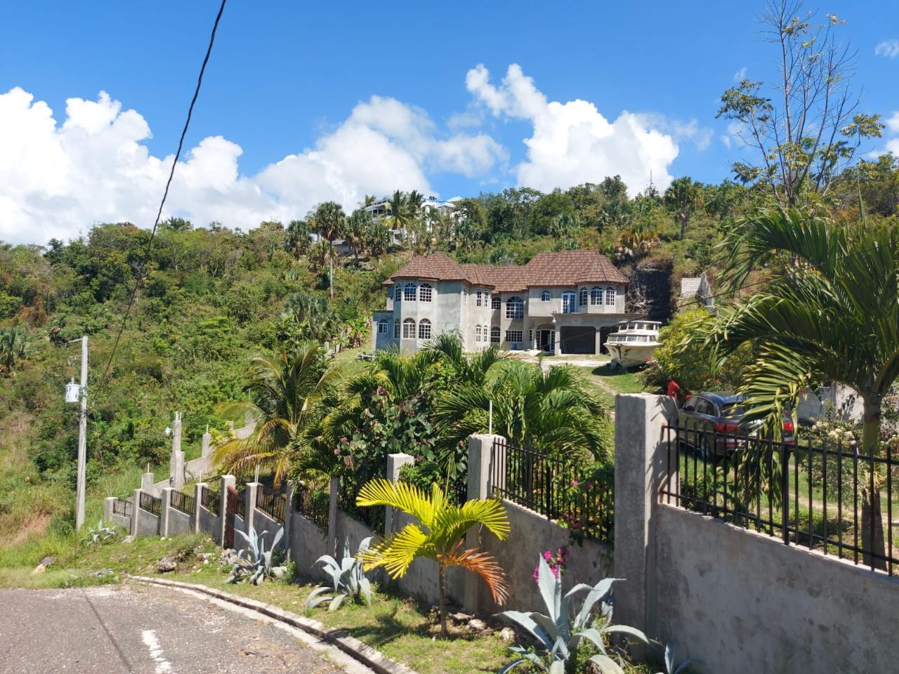 House for Sale   White House WD