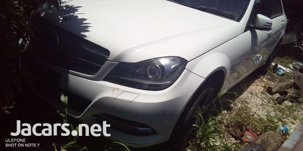 Mercedes-Benz C-Class 2,4L 2014