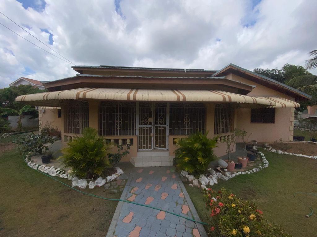 House for Sale   Spanish Town