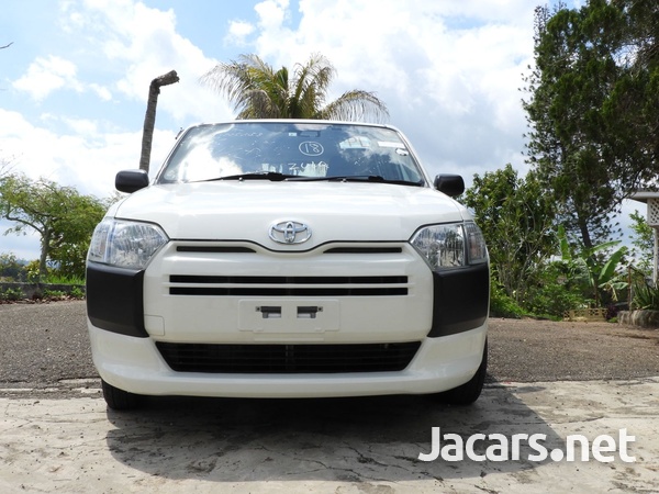Toyota Probox 1,5L 2019