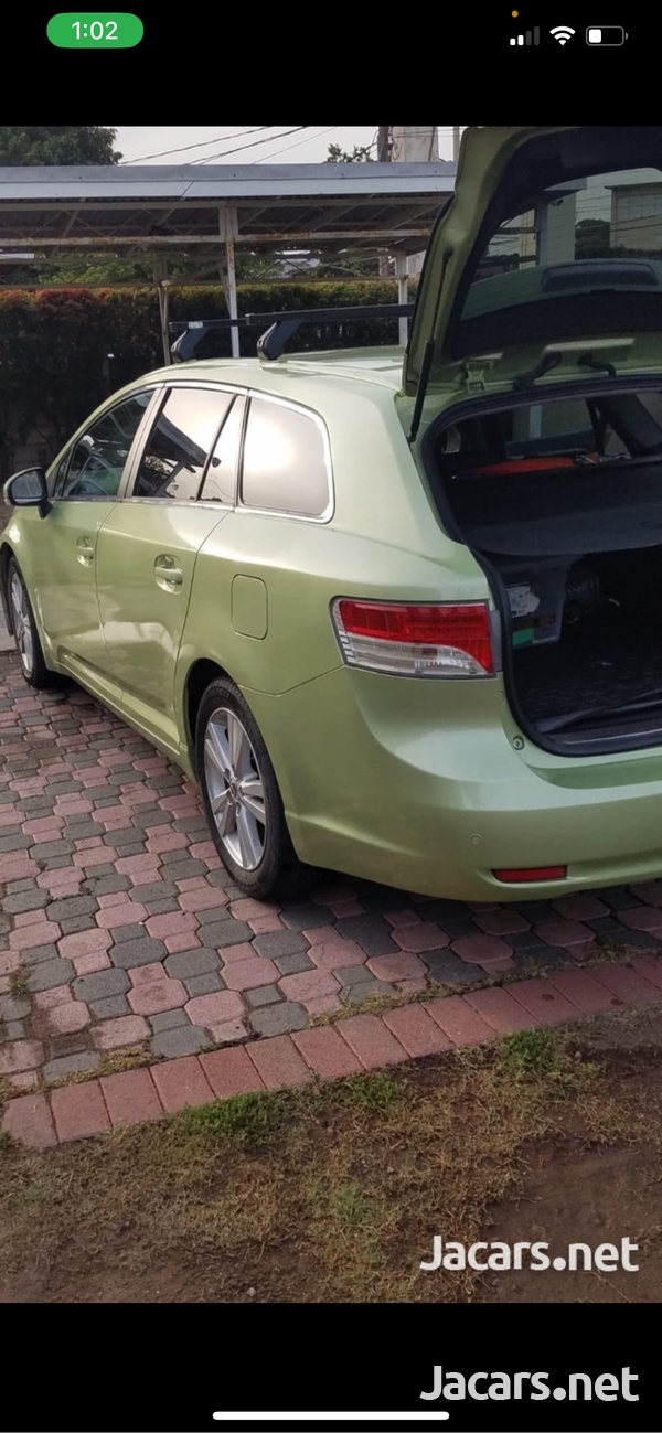Toyota Avensis 2,1L 2010