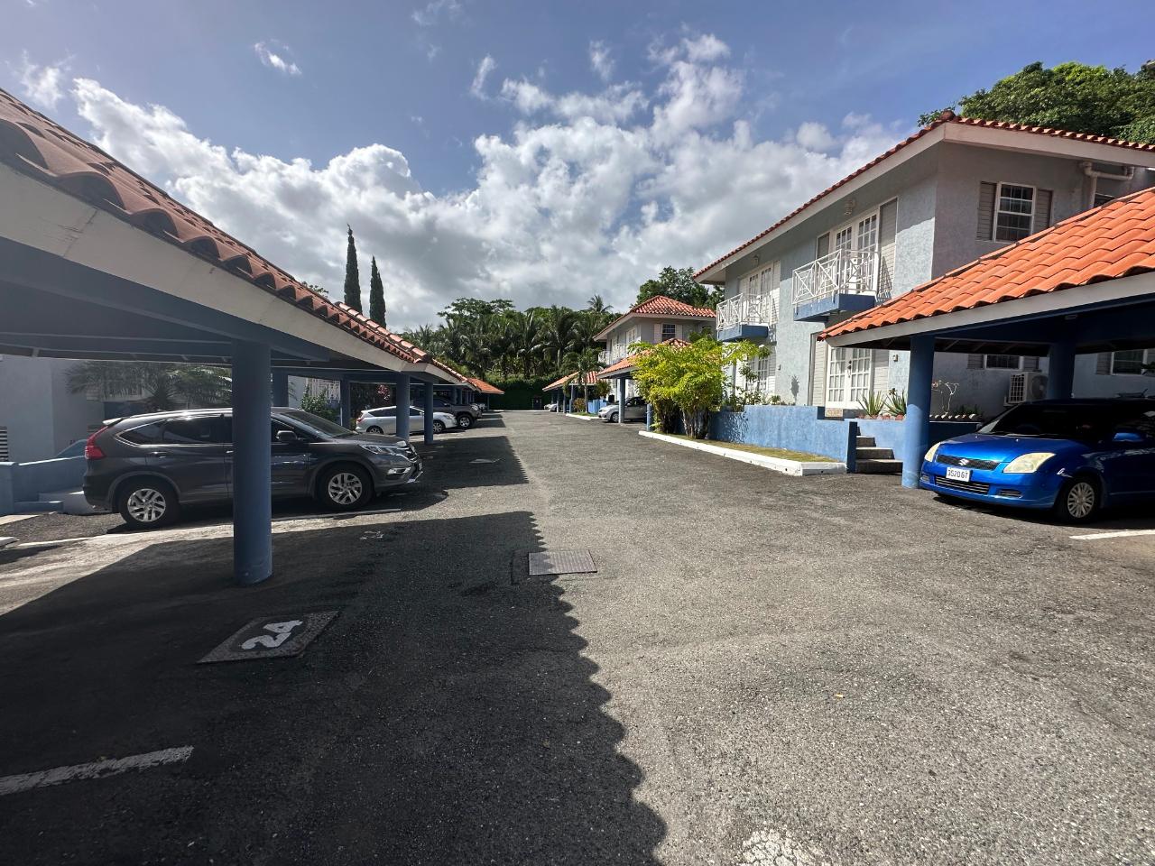 Townhouse for Sale   Kingston 8
