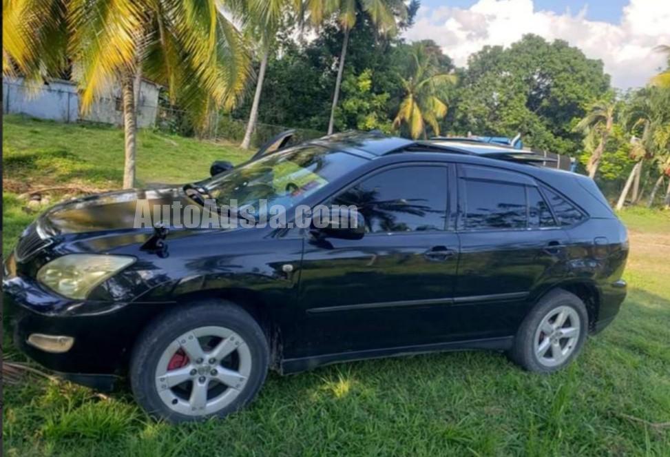 2004 Toyota Harrier