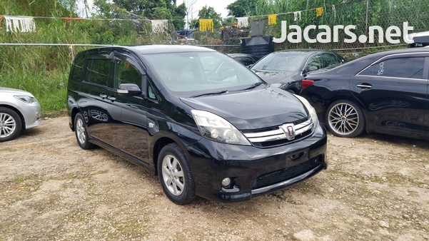 Toyota Isis 1,8L 2011