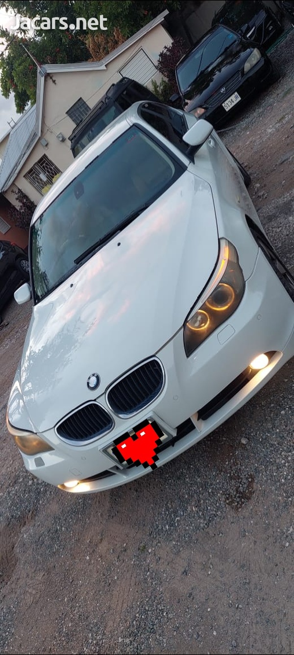 BMW 5-Series 2,5L 2004