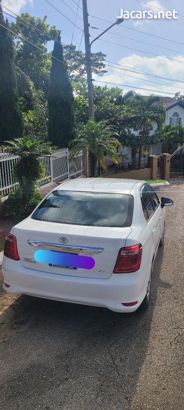 Toyota Axio 1,4L 2015