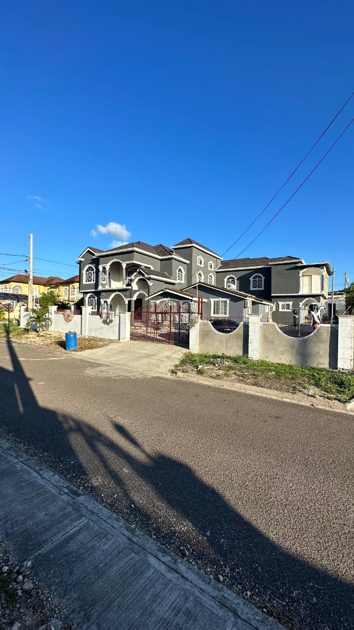 Apartment for Rent   Duncans