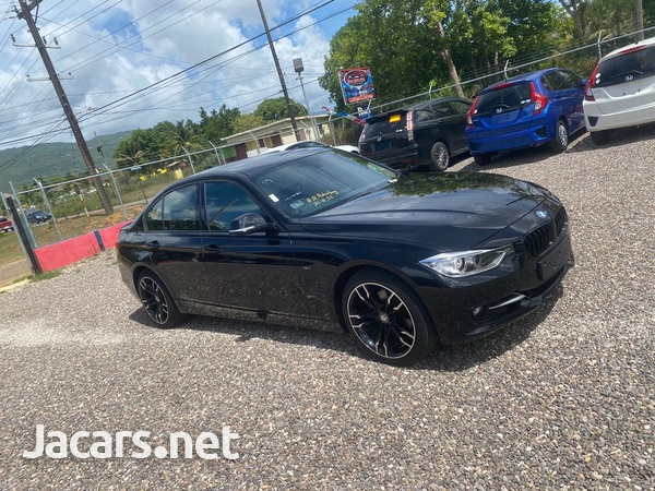 BMW 3-Series 2,0L 2013