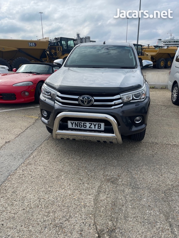 Toyota Hilux 2,4L 2017