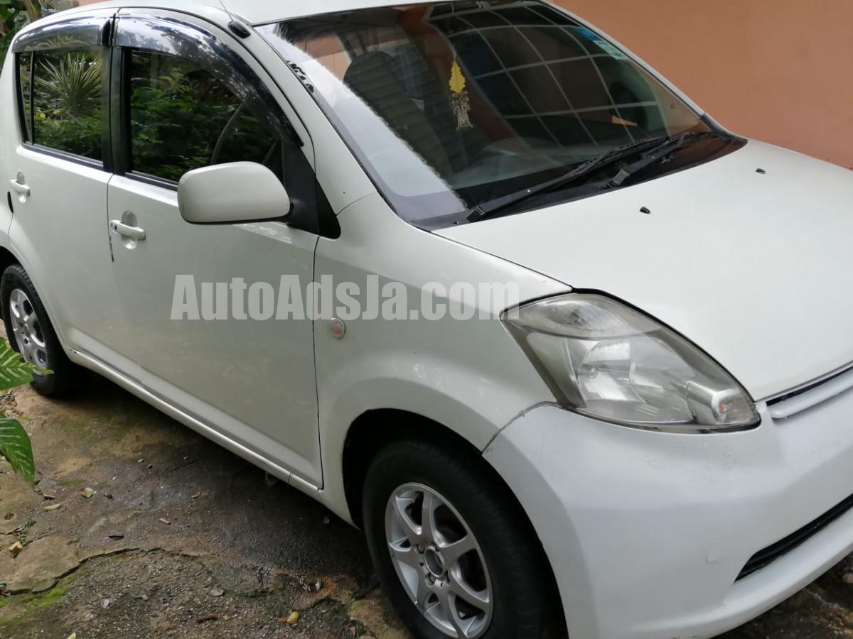 2005 Toyota Passo