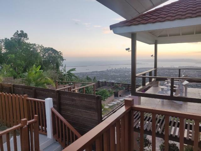 Townhouse for Rent   Kingston 6