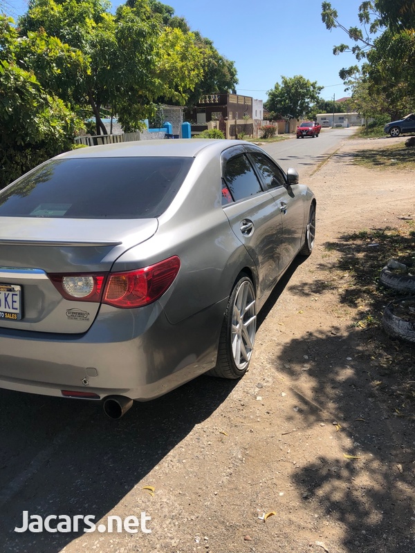 Toyota Mark X 2,5L 2012