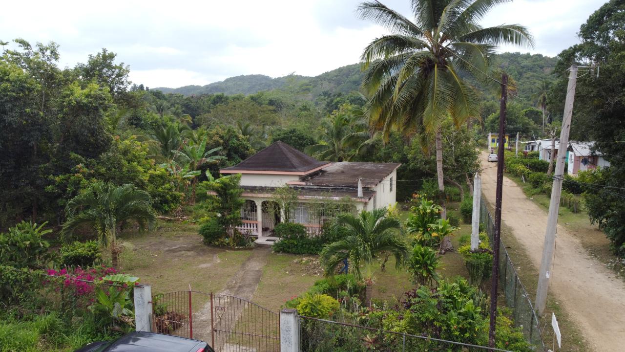 House for Sale   Wakefield