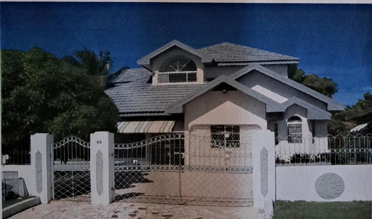 House for Sale   May Pen