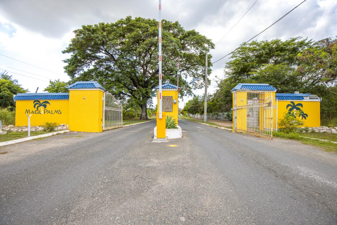House for Sale   Spanish Town