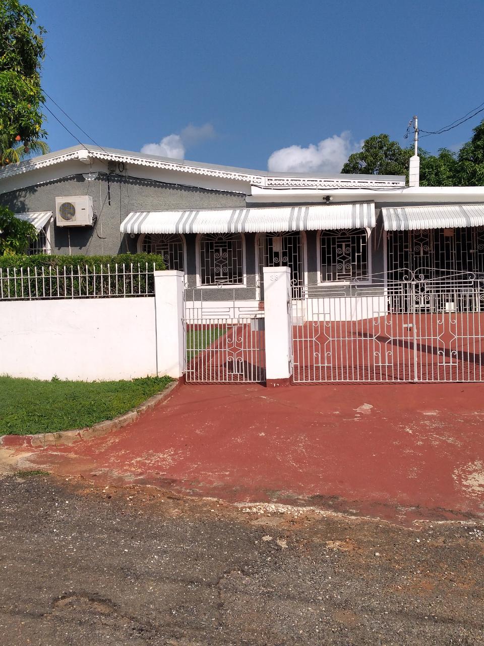House for Sale   Spanish Town