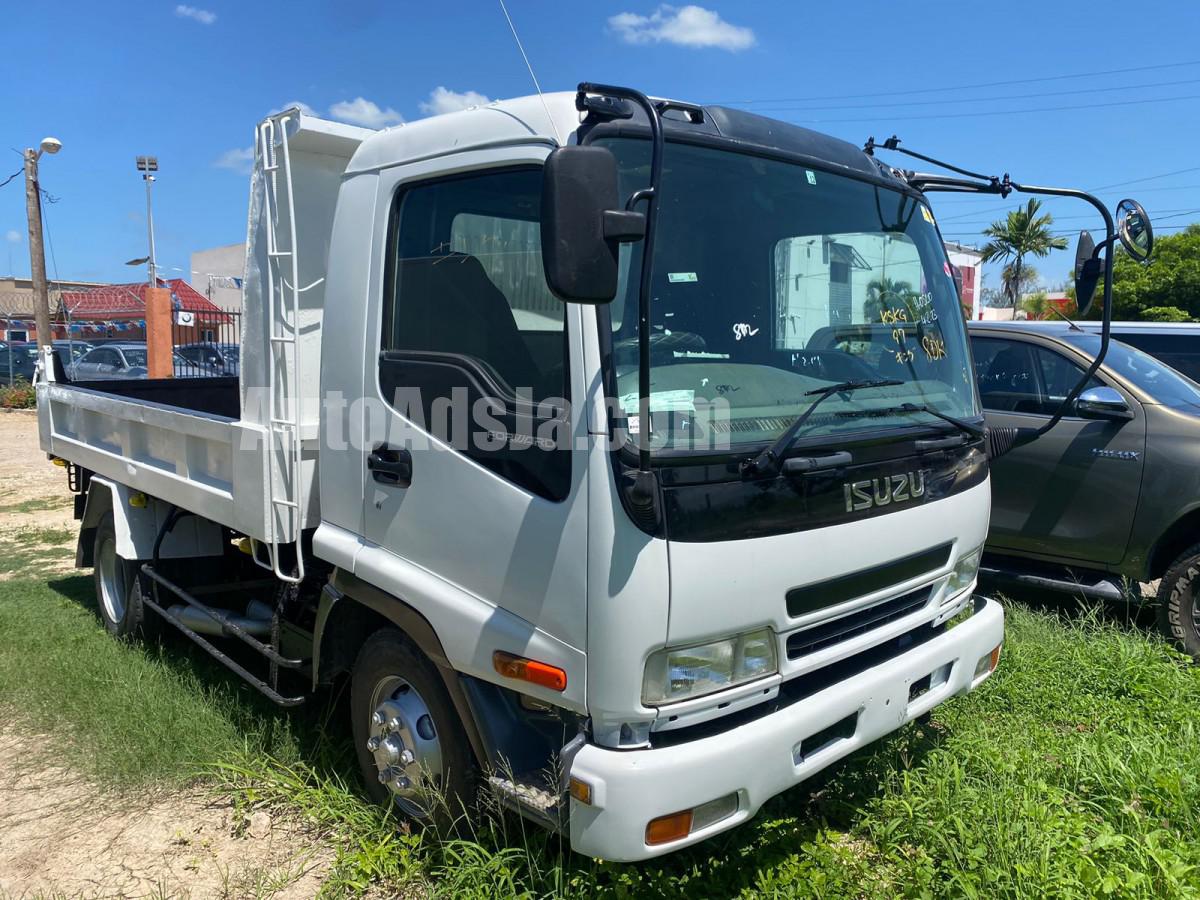 2005 Isuzu Forward Truck