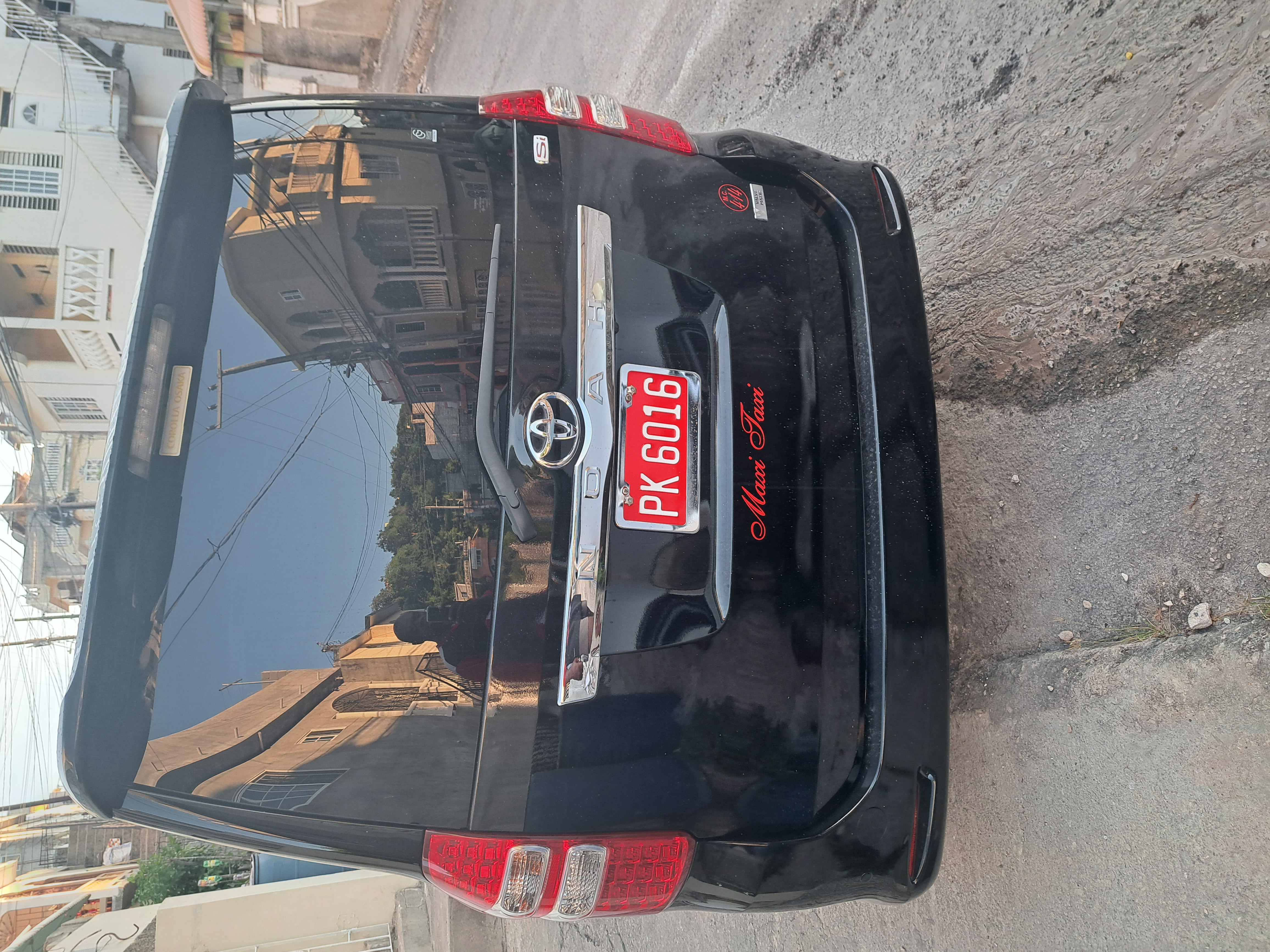 2013 Toyota Noah si