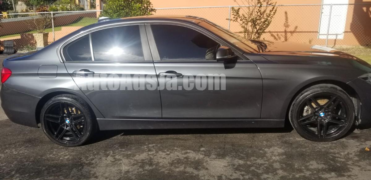 2016 BMW 318i