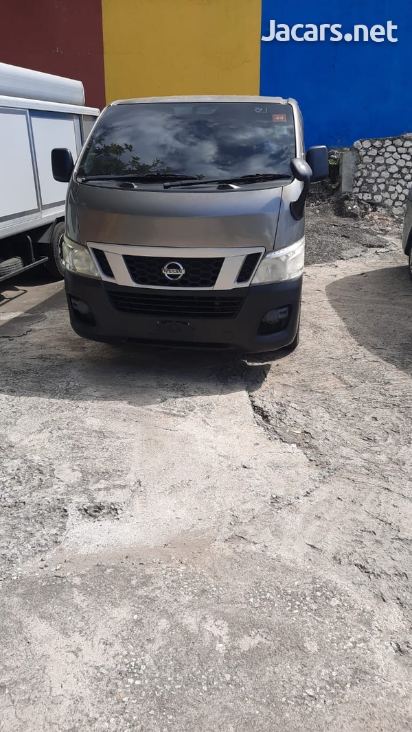 Nissan Caravan 2,5L 2013