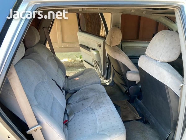 Mitsubishi Grandis 2,0L 2003