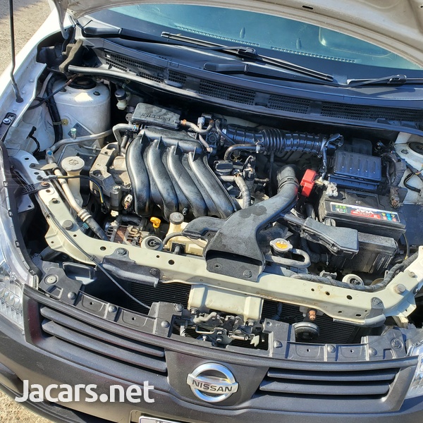 Nissan AD Wagon 3,1L 2014