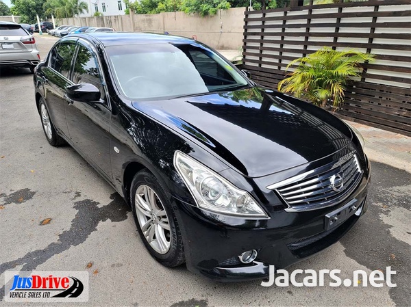 Nissan Skyline 2,5L 2012