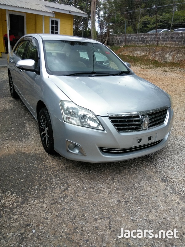 Toyota Premio 1,8L 2013