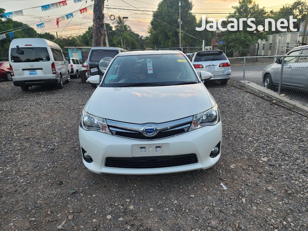 Toyota Axio 1,5L 2013