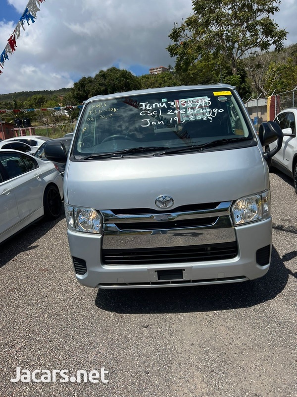 Toyota Hiace 2,0L 2014