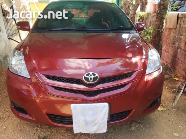 Toyota Belta 1,5L 2012