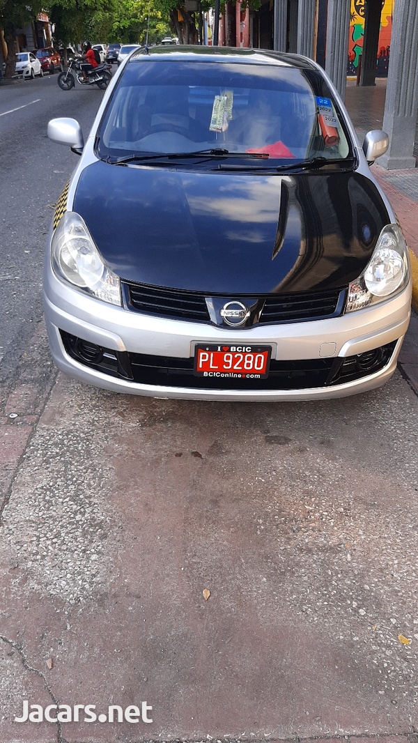 Nissan AD Wagon 4,1L 2011