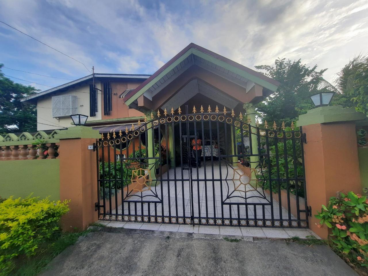 Townhouse for Sale   Kingston 10