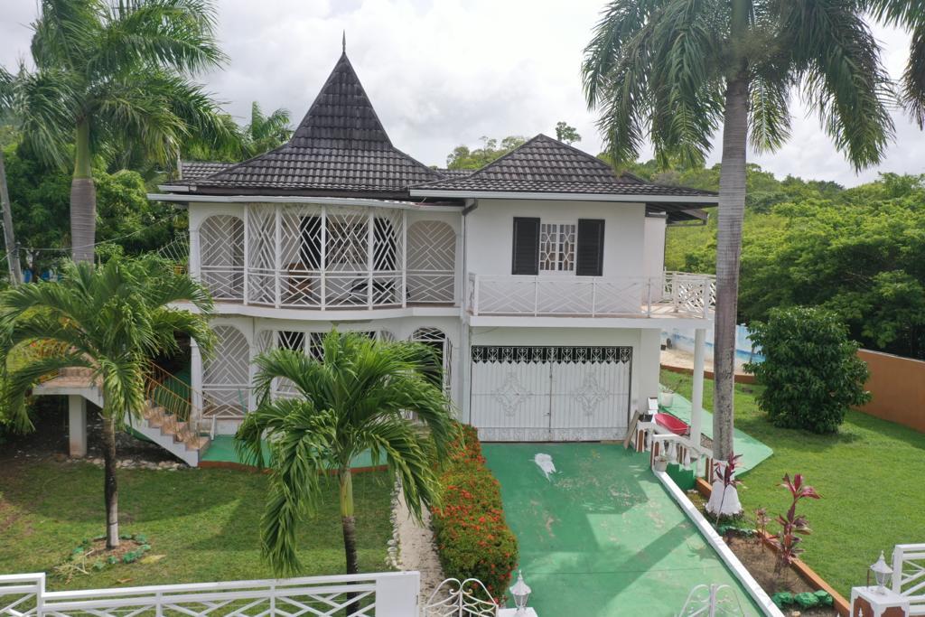 House for Sale   Tower Isle