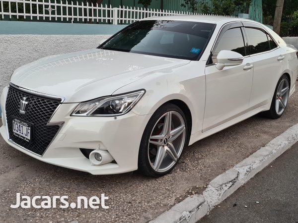 Toyota Crown 2,5L 2014