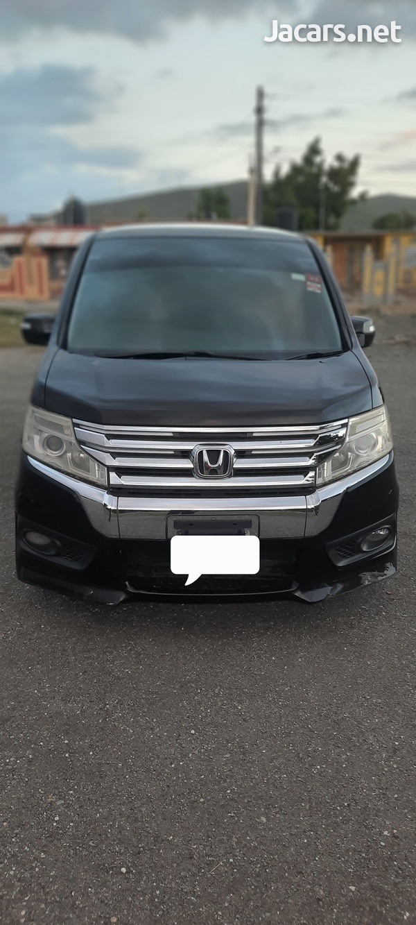 Honda Stepwgn Spada 2,0L 2012