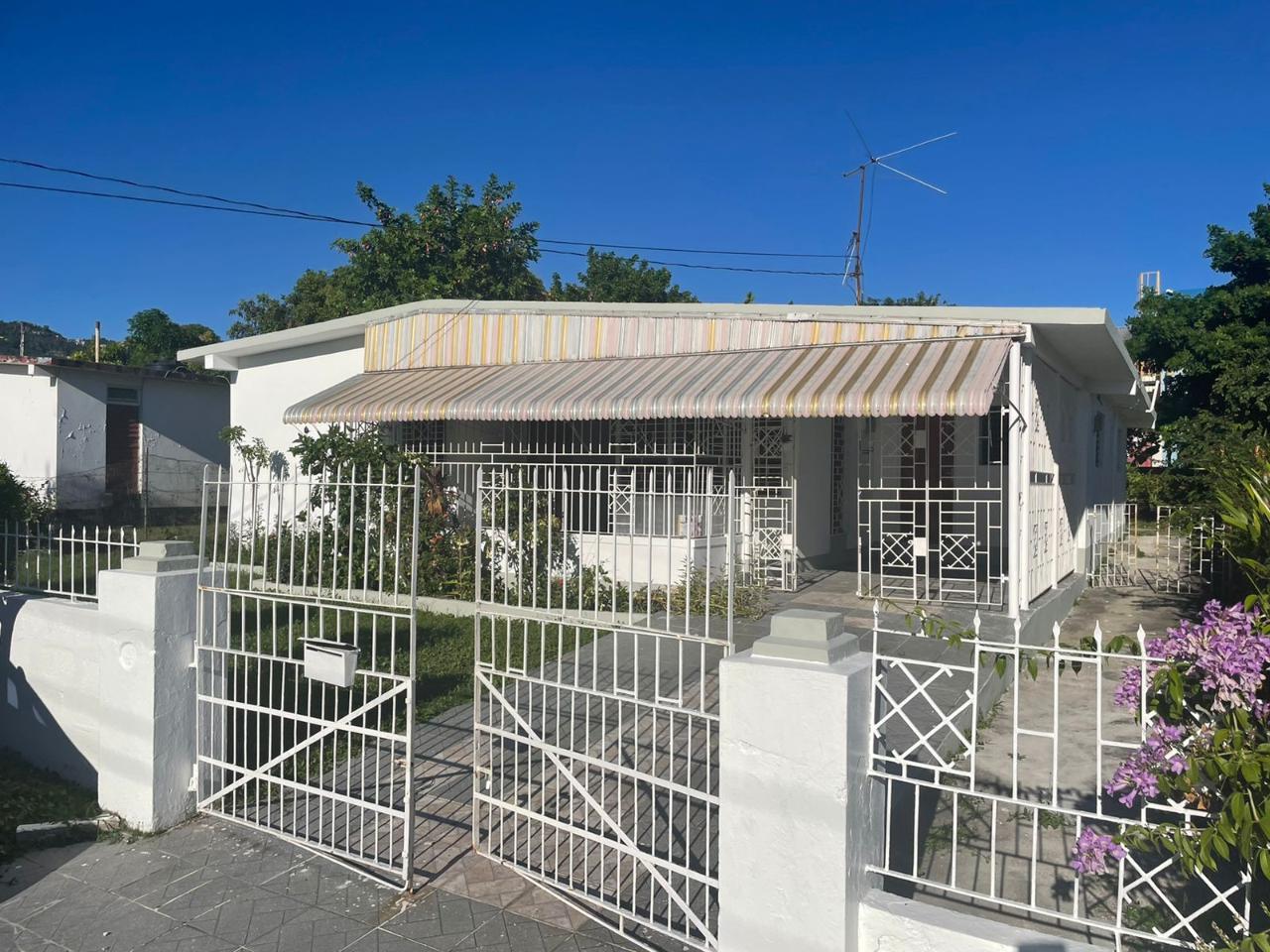 House for Sale   Kingston 19