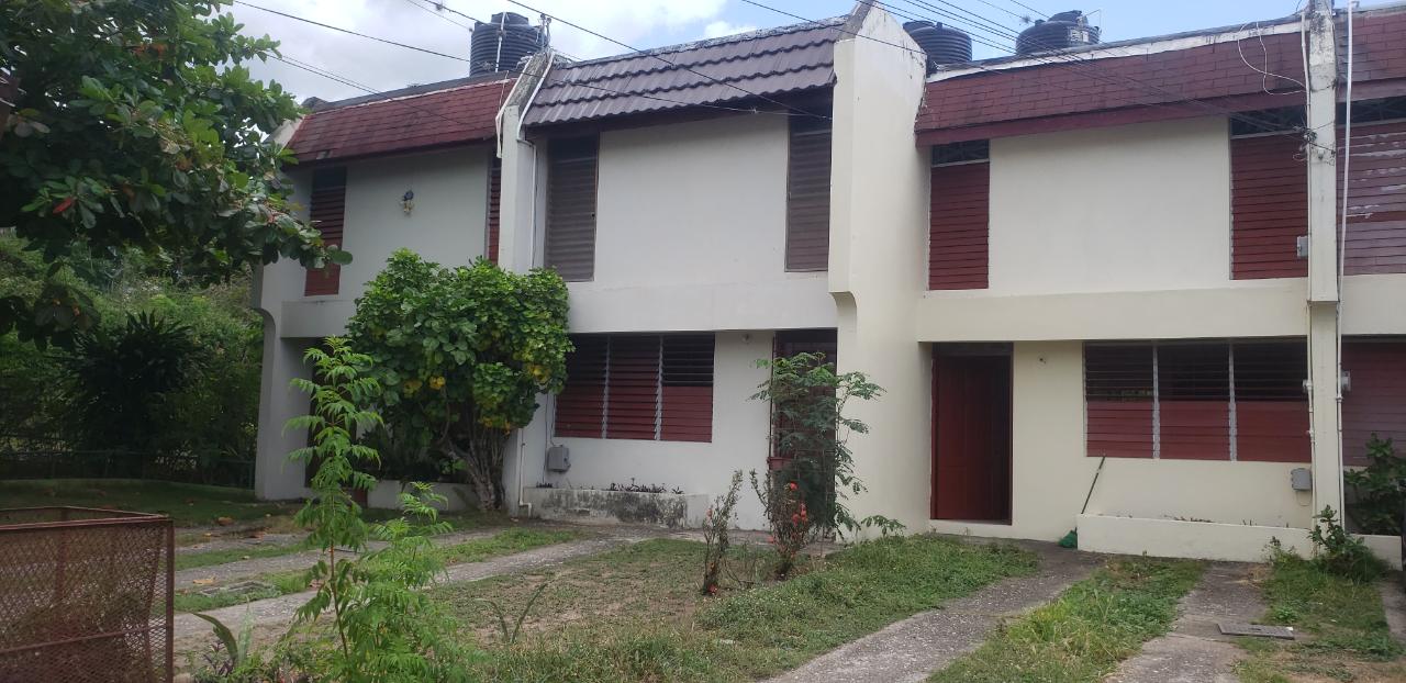 Townhouse for Rent   Kingston 7