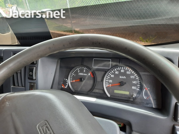 Isuzu Elf Box Body
