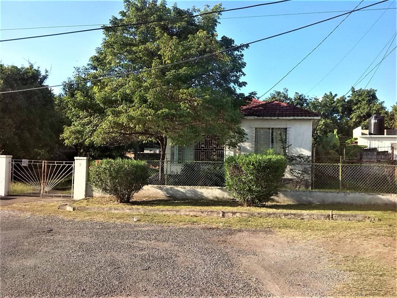 House for Sale   Red Hills