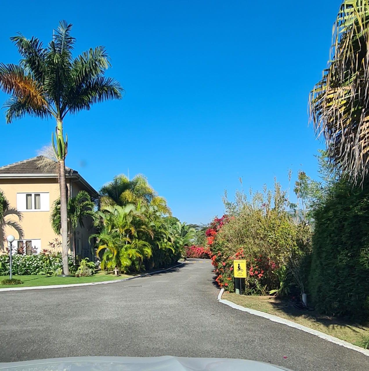 Townhouse for Rent   Kingston 8