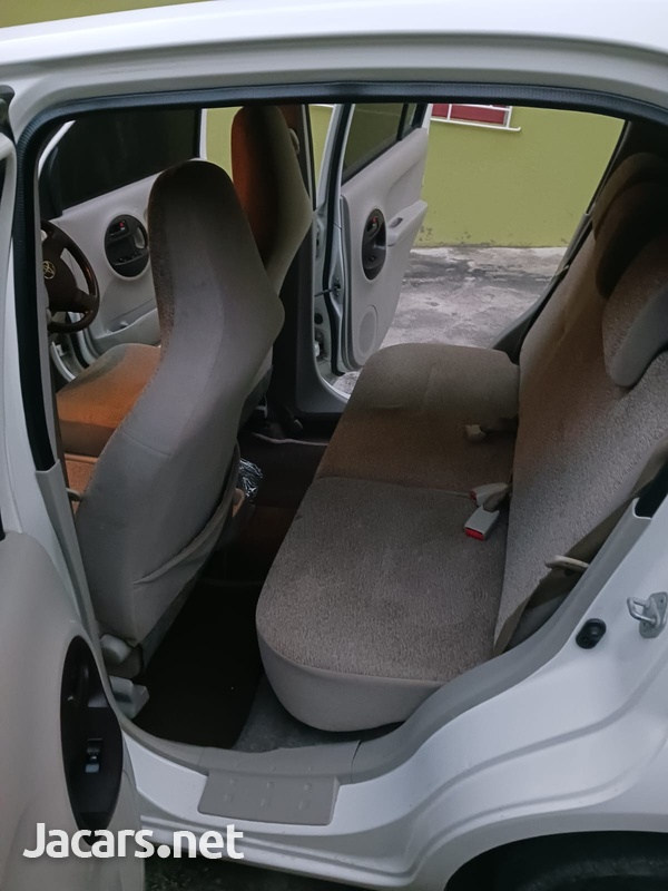 Toyota Passo 1,3L 2013