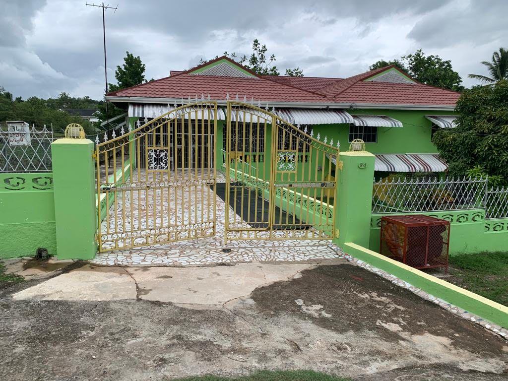 House for Sale   May Pen