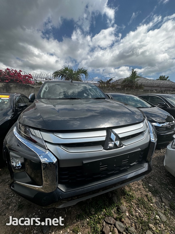 Mitsubishi L200 2,6L 2020