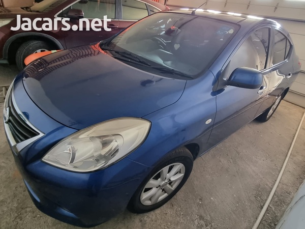 Nissan Versa 1,5L 2013