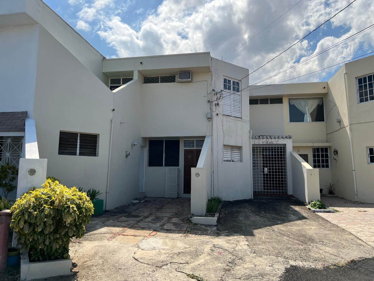 Townhouse for Sale   Kingston 6
