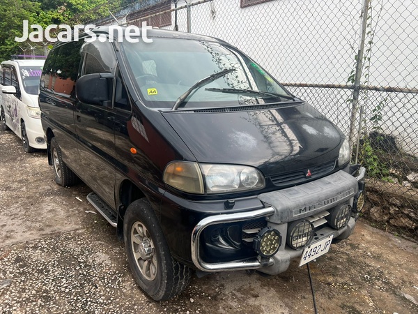 Mitsubishi Chariot 1,8L 1996