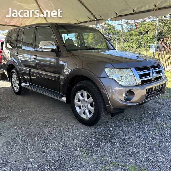 Mitsubishi Pajero 3,0L 2012