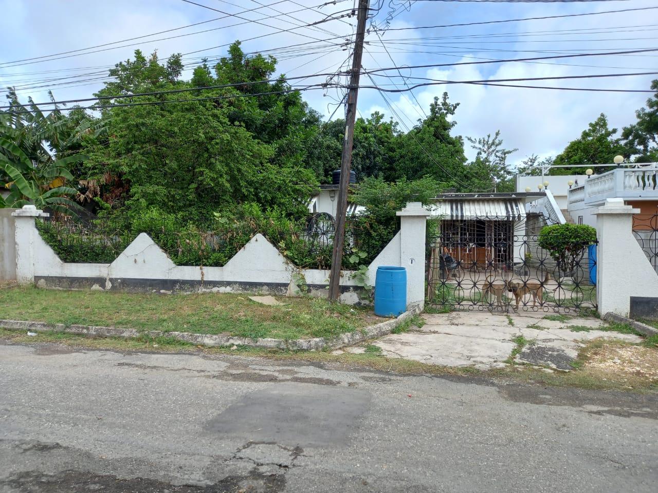 House for Sale   Kingston 20