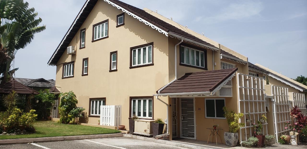 Townhouse for Rent   Kingston 8